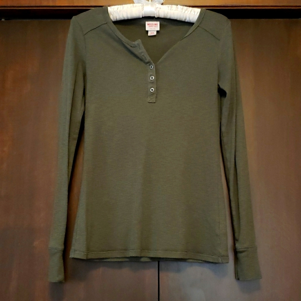 Army green long sleeve top